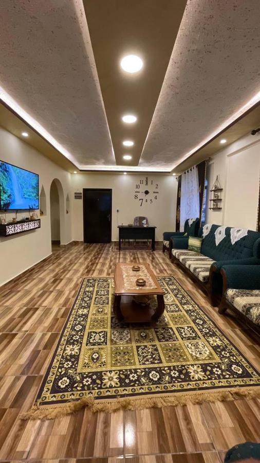 Ad Deir Guesthouse Вади Муса Екстериор снимка